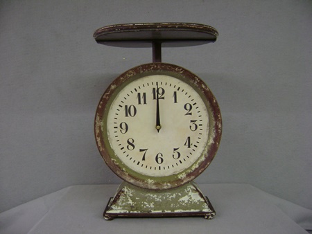 MW-144665 Distressed Scale Desk Clock Iron