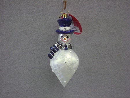 R-1019800 Snowflake Cascade